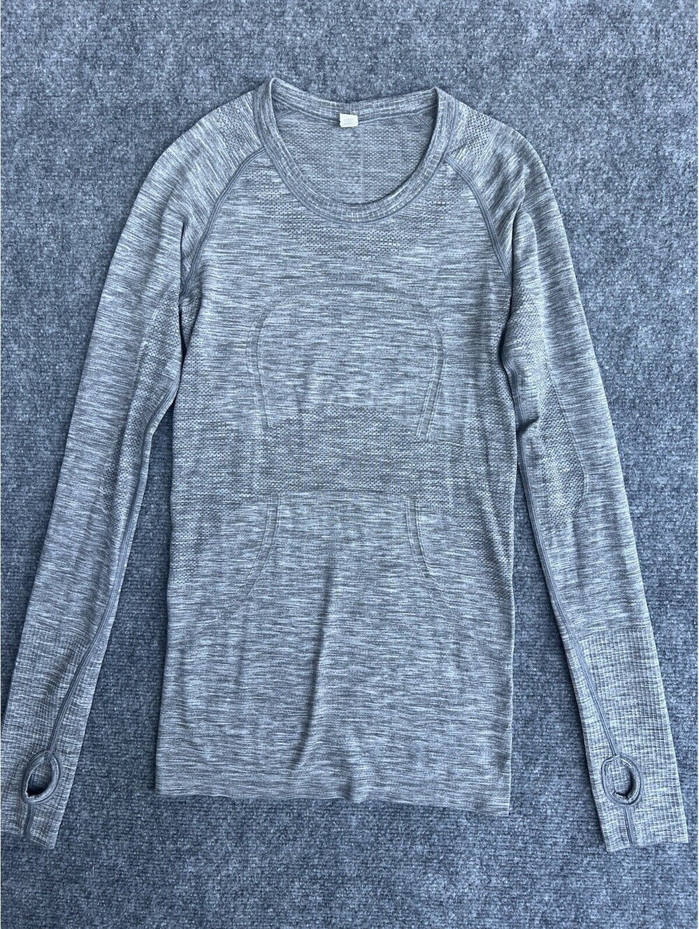 Lululemon Shirt Womens 4 Seamless Long Sleeve Thumbholes Ventilated Gray